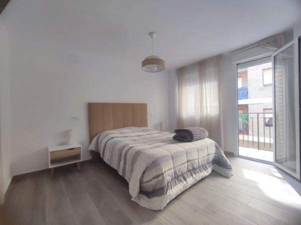 Piso en calle Armando Ros Dueñas, 2