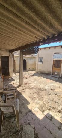 Chalet adosado en calle Santa Águeda, 142