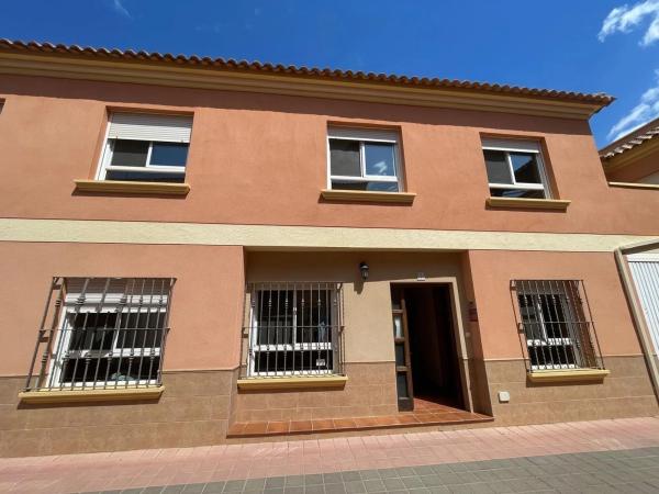 Chalet adosado en calle Pablo Picasso, 14