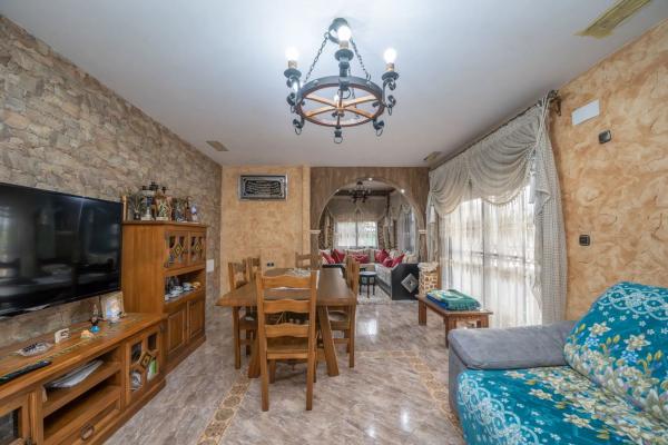 Casa rural en camino de la Sierra