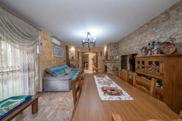 Casa rural en camino de la Sierra