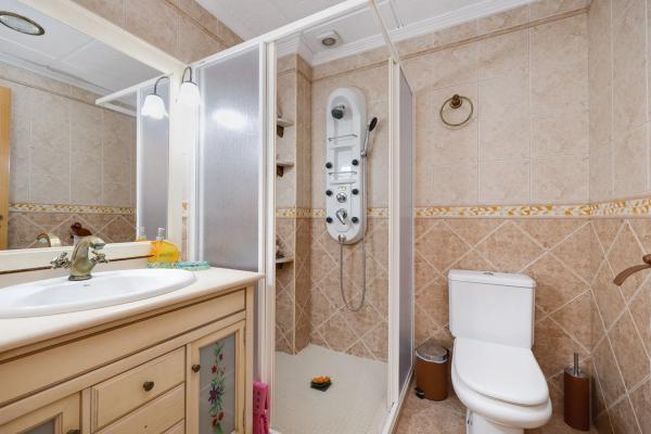 Chalet pareado en calle Alcalde José Bru Mora, 37