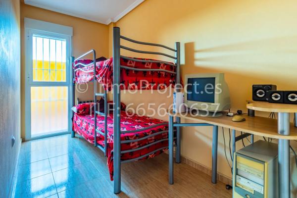 Piso en avenida de Almoradí