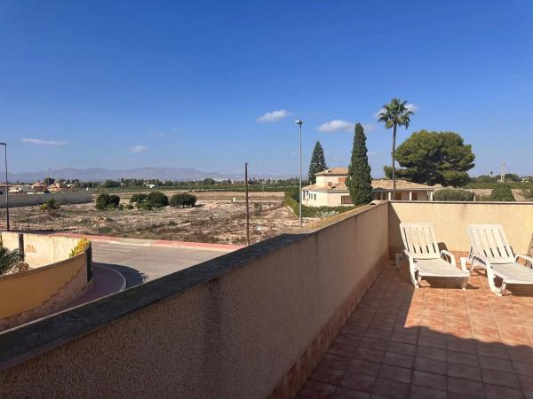 Chalet pareado en CL Teatro Del, 10