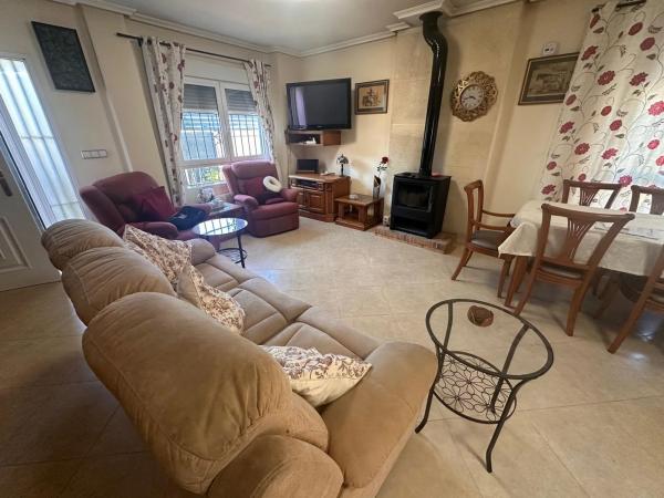 Chalet pareado en CL Teatro Del, 10