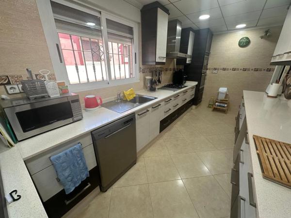 Chalet pareado en CL Teatro Del, 10