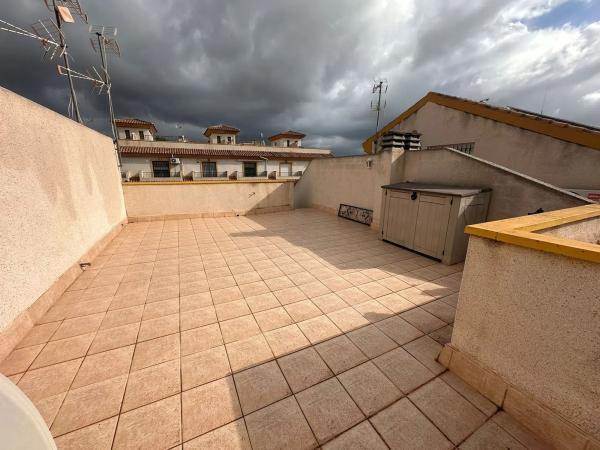 Chalet adosado en CL Jose Garcia Hurtado, 5