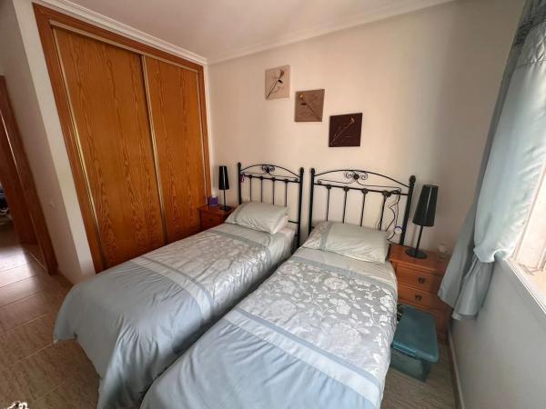 Chalet adosado en CL Jose Garcia Hurtado, 5