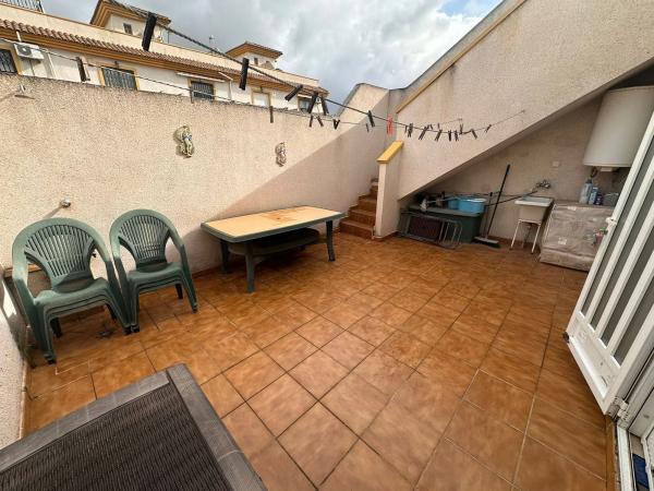 Chalet adosado en CL Jose Garcia Hurtado, 5