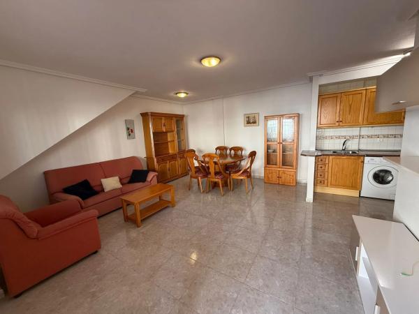 Piso en avenida de las Naciones s/n