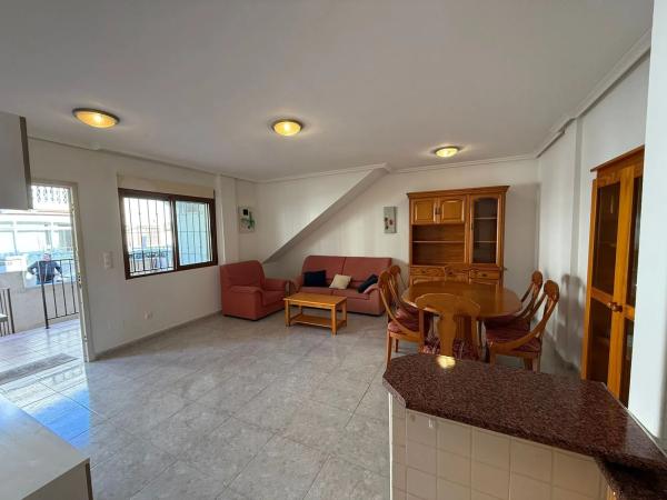 Piso en avenida de las Naciones s/n