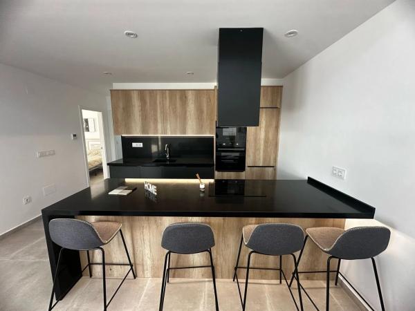 Chalet pareado en calle Manuel de Falla