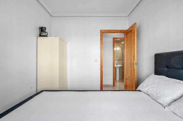 Piso en avenida de las Naciones, 52