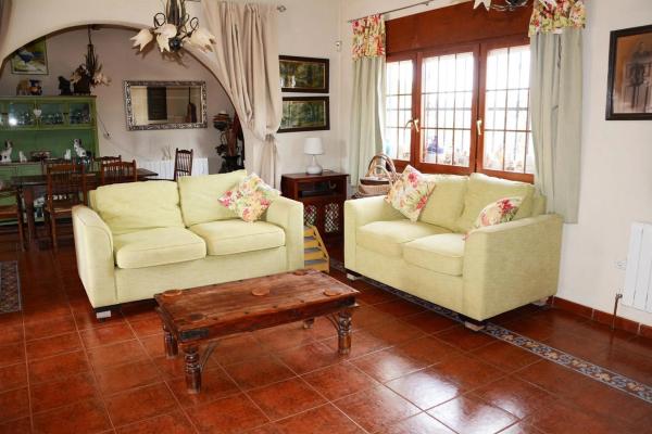 Casa independiente en Polígono 2 Parcela 144 s/n