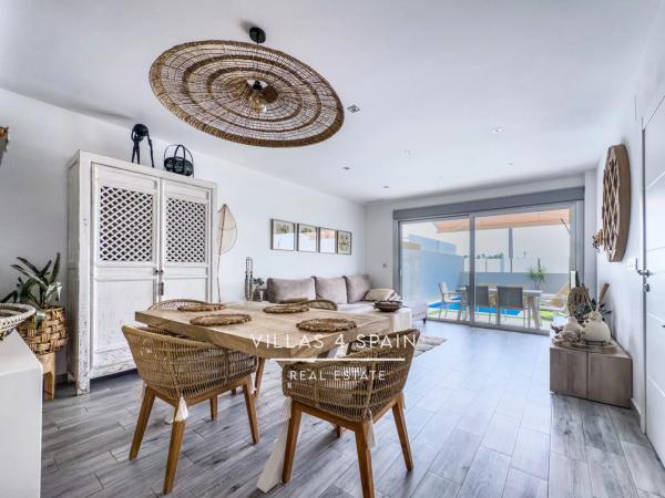 Chalet pareado en avenida Vicente Ferrer