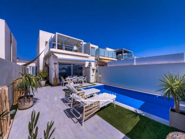 Chalet pareado en avenida Vicente Ferrer