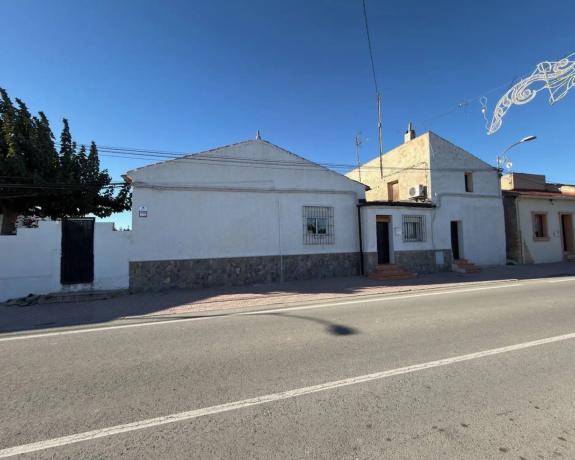 Casa independiente en Partida los Martínez, 102