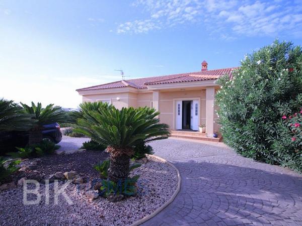 Casa independiente en vereda la Florida