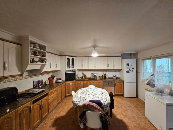 Chalet adosado en calle Ramón y Cajal