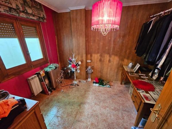 Chalet adosado en calle Ramón y Cajal