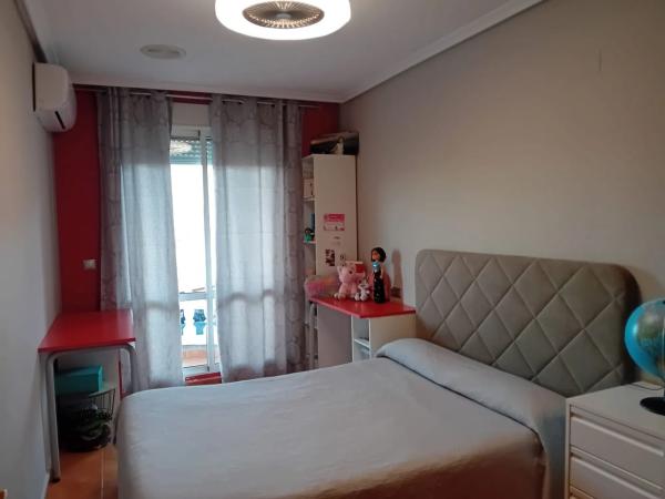 Chalet adosado en calle Benedicto XVI