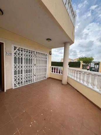 Chalet adosado en CL Zenia La, 53