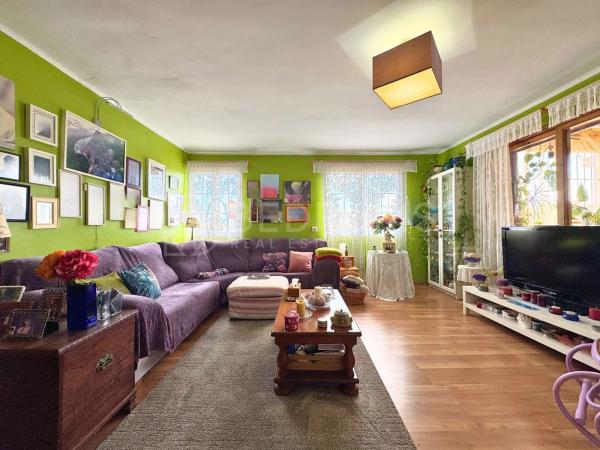 Chalet pareado en calle Benijófar