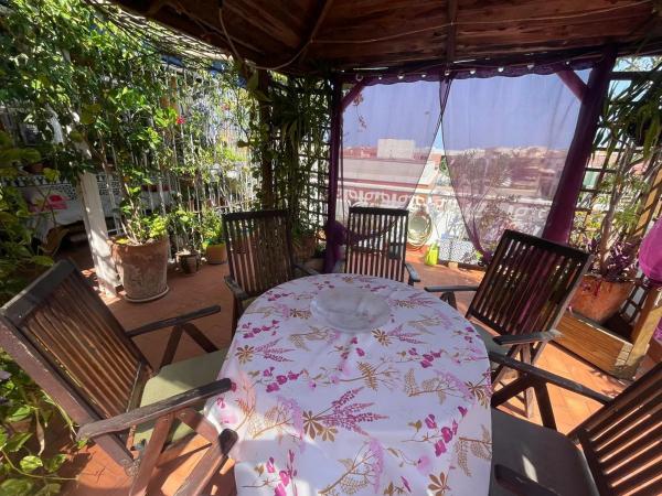 Chalet pareado en calle Benijófar, 13