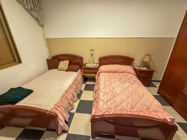 Casa independiente en calle Obispo Rocamora