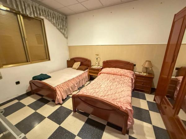 Casa independiente en calle Obispo Rocamora