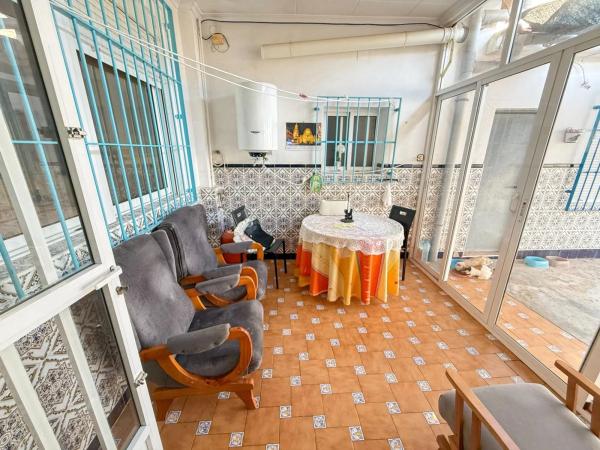 Casa independiente en calle Obispo Rocamora