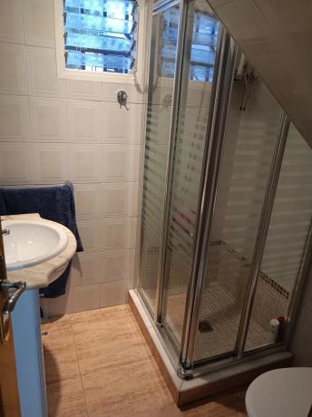 Casa independiente en santísima trinidad, 51