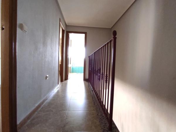 Dúplex en camino de Serranos, 65