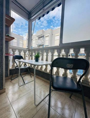 Estudio en calle Hermanos Bazán, 1