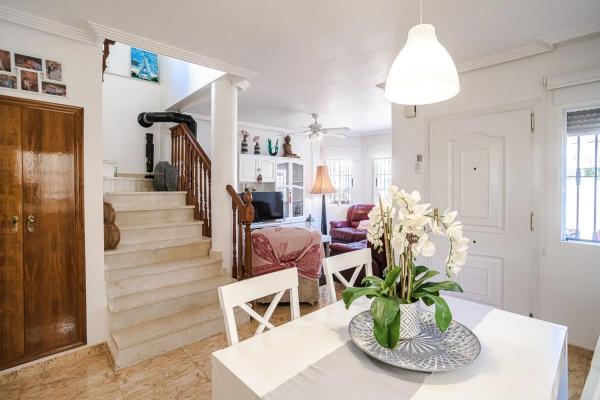 Casa independiente en calle la Malva Rosa, 13