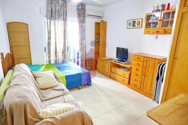 Estudio en calle Hermanos Bazán, 1