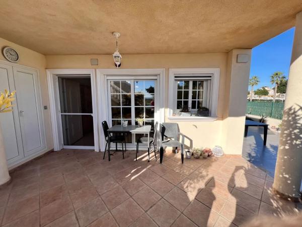 Piso en avenida el Fenoll, 60