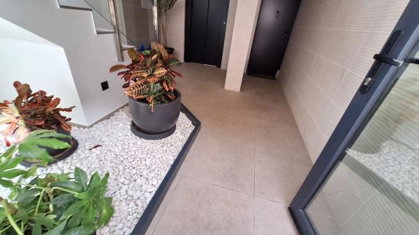 Dúplex en calle Carcaixent, 1