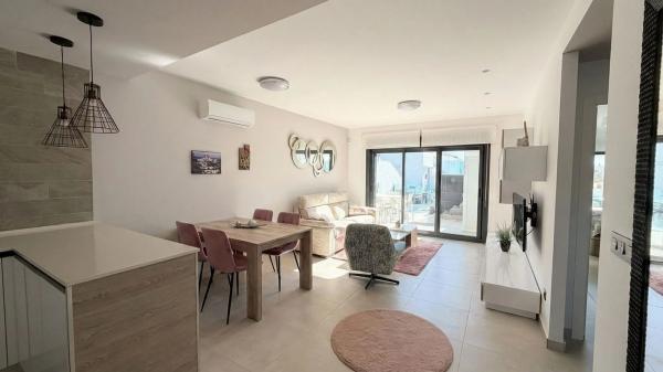 Ático en calle la Malva Rosa, 43