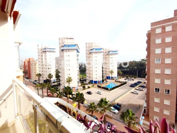 Piso en avenida del Puerto