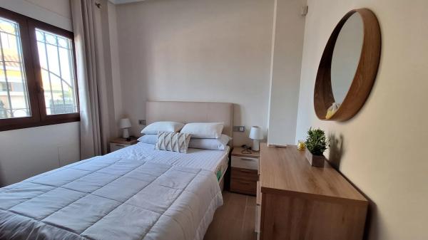 Casa independiente en calle la Rosella, 1