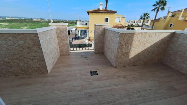 Casa independiente en calle la Rosella, 1