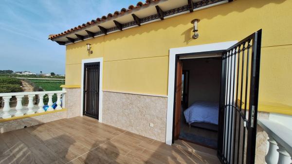 Casa independiente en calle la Rosella, 1