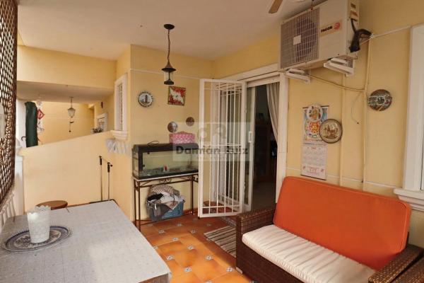 Chalet pareado en calle Roma, 1