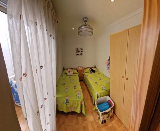 Piso en calle Azorín, 9