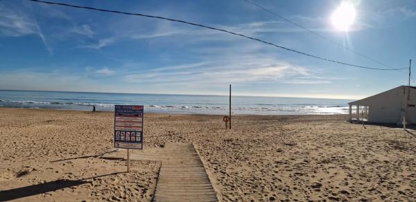 Piso en calle Azorín, 9