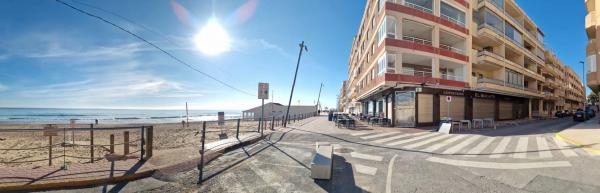 Piso en calle Azorín, 9