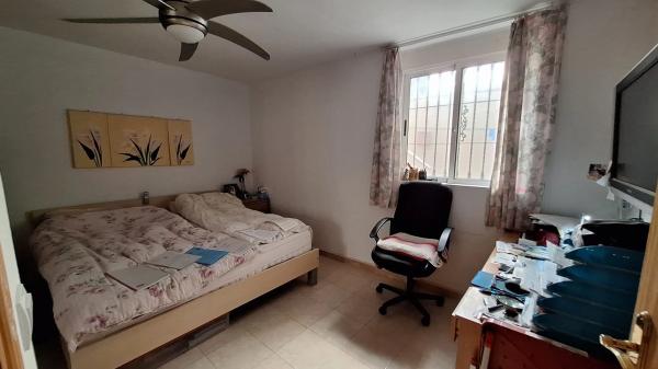 Casa independiente en Av Vicente Aracil, 24