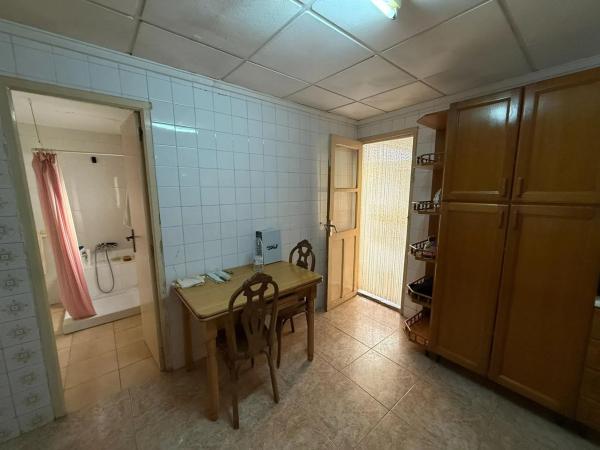 Casa independiente en avenida del País Valencià