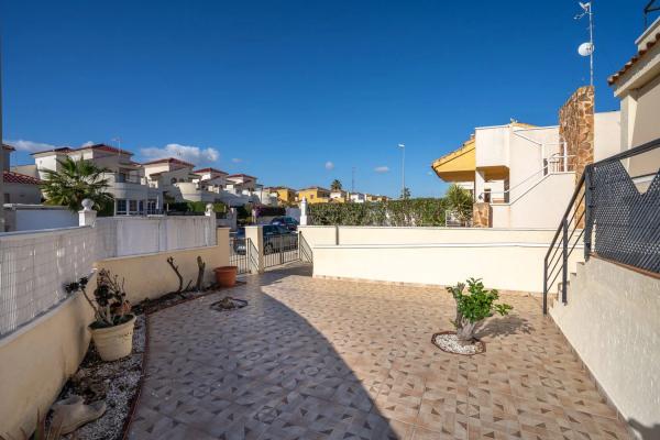 Casa independiente en calle la Margarida